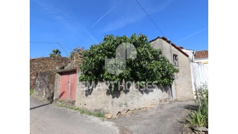 Moradia T1 em São Martinho da Cortiça, Arganil