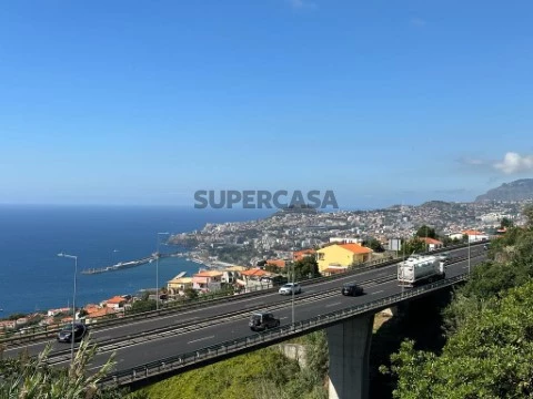 Moradia T3 em Caminho da Bica de Pau, São Gonçalo, Funchal
