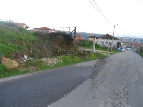 Terreno para Construção com uma área de 10 838m2 em Chaves