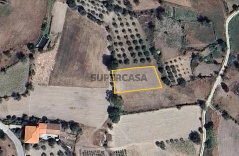 Terreno com 980m2 na Pastoria, Redondelo, Chaves, Portugal