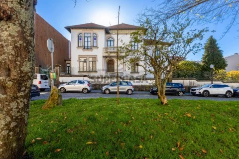 Exclusive Townhouse in the Heart of Porto