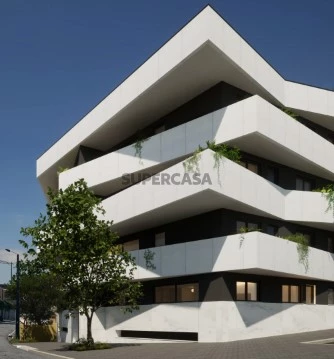 Apartamento T4 na Rua São Martinho de Anta, Anta, Espinho
