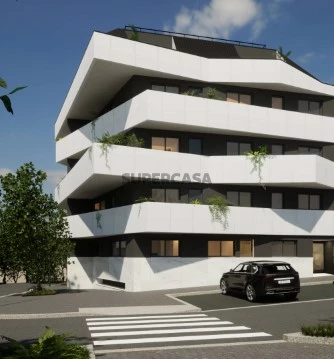 Apartamento T4 na Rua São Martinho de Anta, Anta, Espinho
