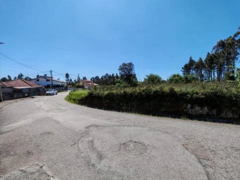 städisches Grundstück auf Rua das Leiras do Sobral, Arada, Ovar