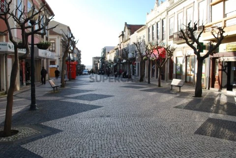 Apartamento T3 Triplex na Rua 33, Anta, Espinho