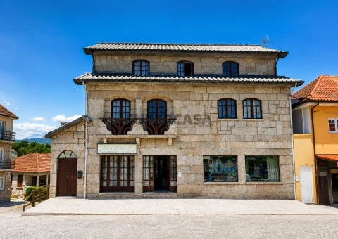 Maison 6 Chambres au Rua Central, Salto, Montalegre