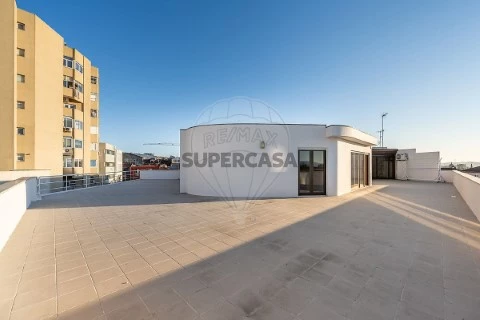 Apartamento T3 em São Vicente, Braga com Vídeo