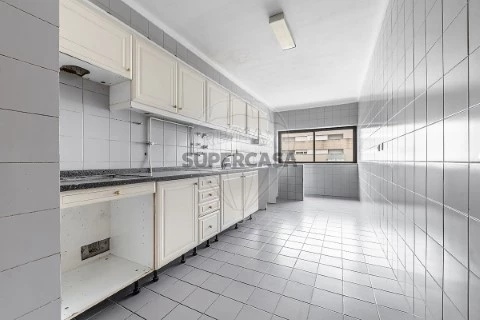Apartamento T3 em São Víctor, Braga com Vídeo