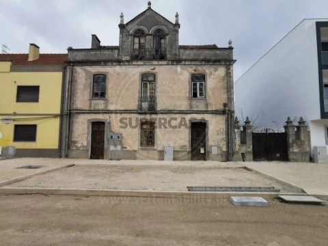 建筑 在 Grândola e Santa Margarida da Serra, Grândola