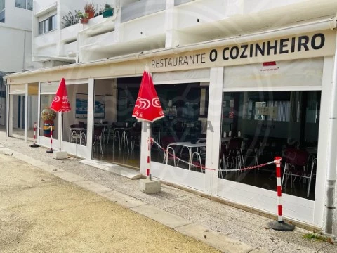 Comercial em Sines, Sines