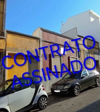 Moradia T5 em Faro (Sé e São Pedro), Faro
