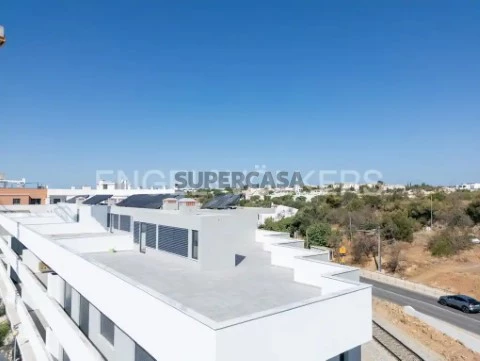 Duplex apartment with panoramic rooftop terrace