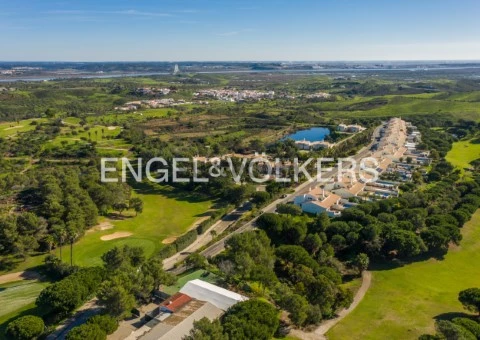 Lote privilegiado no Castro Marim e Golf Resort