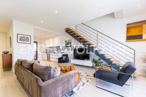 3-Bedroom Penthouse with Terrace in Tavira Centre