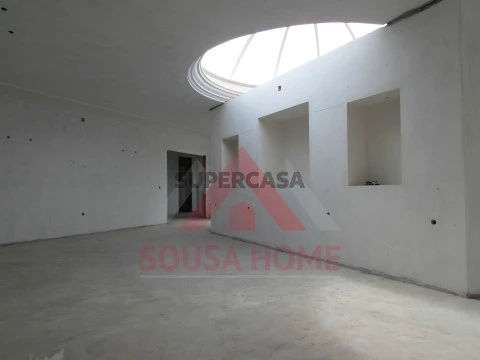 Moradia Isolada T4 em Juncal, Porto de Mós