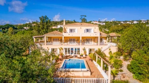 V5 com Vista Mar na Quinta das Raposeiras para Venda