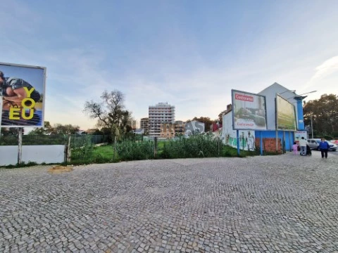 Terreno na Avenida Alexandre Herculano, União das Freguesias de Setúbal, Setúbal