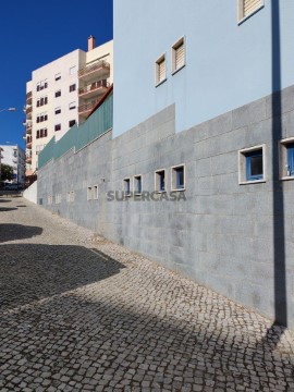 储藏室 Algés, Linda-a-Velha e Cruz Quebrada-Dafundo, Oeiras