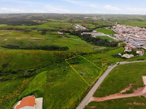 Terreno em Vila do Bispo e Raposeira, Vila do Bispo
