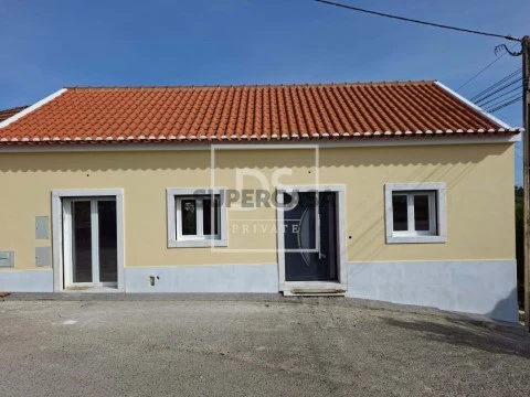 Moradia T3 em Santo Isidoro, Mafra