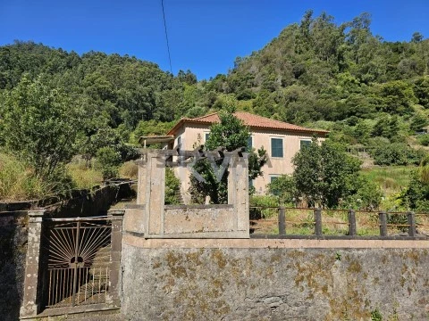 Gebouw Op São Vicente, São Vicente