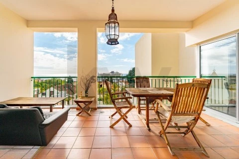 Apartamento T4 em Sé, Funchal