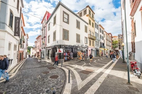 Prédio em Sé, Funchal