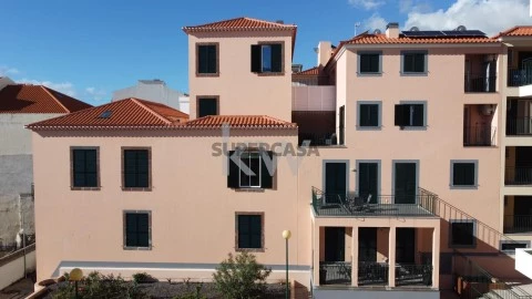Apartamento T2 em São Roque, Funchal