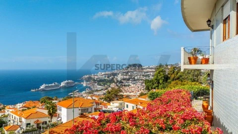 Moradia T4 em Santa Maria Maior, Funchal