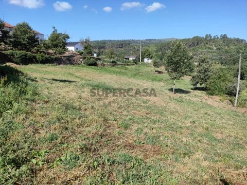 Terreno em Mosteiro da Ribeira