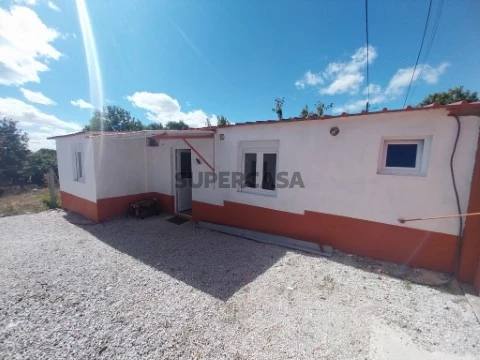 Terreno em Coruche - Casa apoio