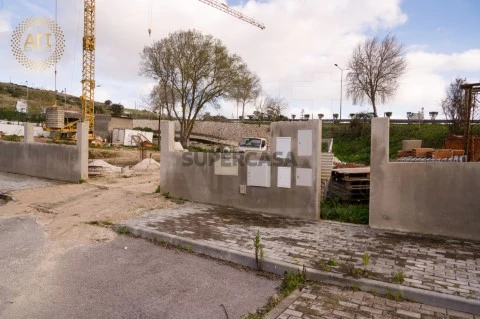 Lote de construcción en União Freguesias Santa Maria, São Pedro e Matacães, Torres Vedras