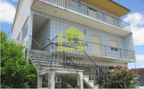Moradia T5 em Travancinha, Seia
