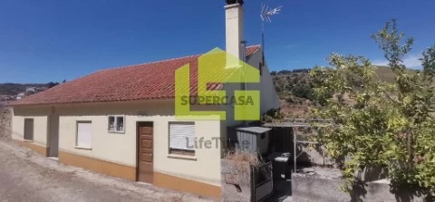 Moradia T4 em Longroiva, Meda