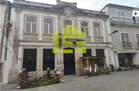 Gebouw Op União das freguesias de Vila Real, Vila Real