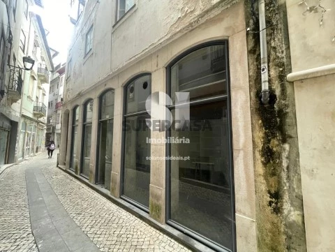 Prédio em Sé Nova, Santa Cruz, Almedina e São Bartolomeu, Coimbra