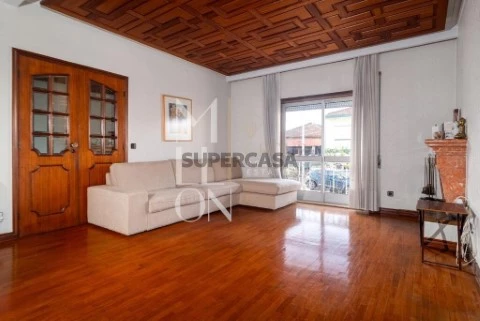 Moradia T4 em Pedrouços, Maia