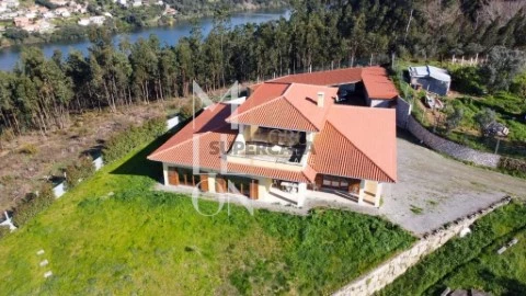 Moradia T4 em Pedorido, Castelo de Paiva