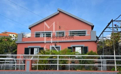 Moradia T4 em São Martinho, Funchal