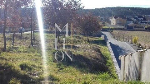 Terreno em Ferreira de Aves, Sátão