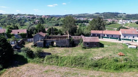 Prédio em A dos Negros, Óbidos