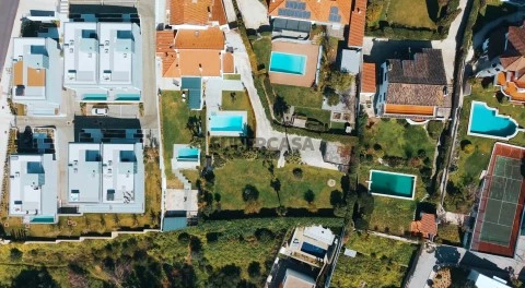 Terreno Urbano em Carcavelos e Parede, Cascais