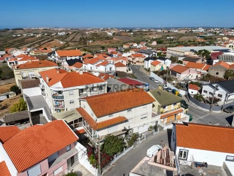 Moradia T8 em Ribamar, Lourinhã