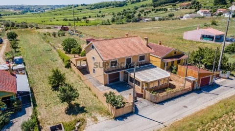 Moradia T4 em Ventosa, Alenquer