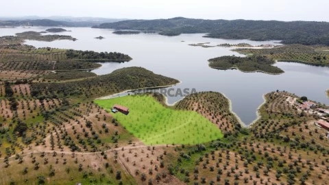 Terreno em Alqueva, Portel