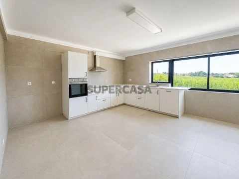 Moradia T3 em Gaeiras, Óbidos