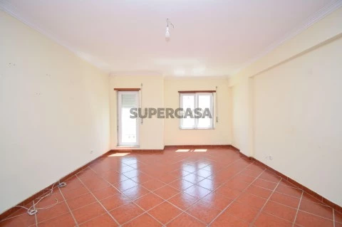 Apartamento T2 em Corroios, Seixal