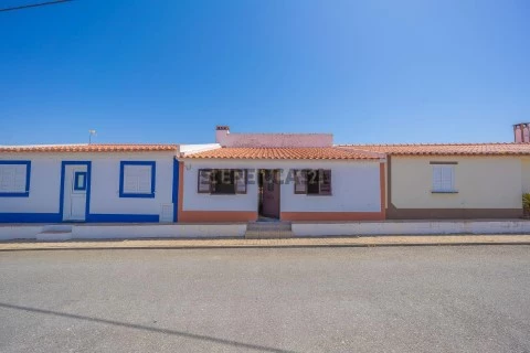 Moradia T2 em Alcaria Ruiva, Mértola