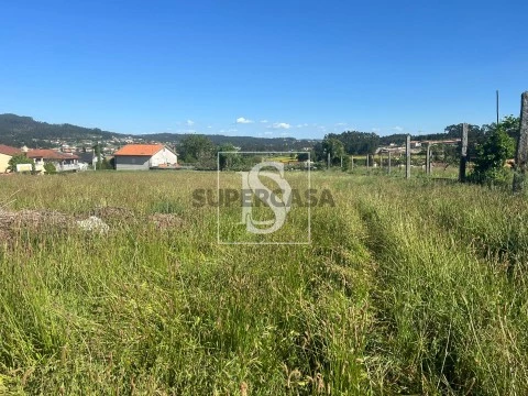 Terreno em Gamil e Midões, Barcelos
