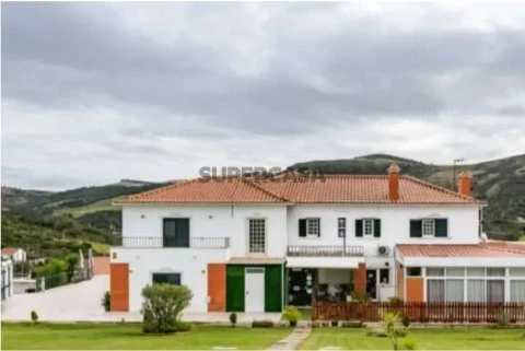Moradia T8 em Bucelas, Loures
